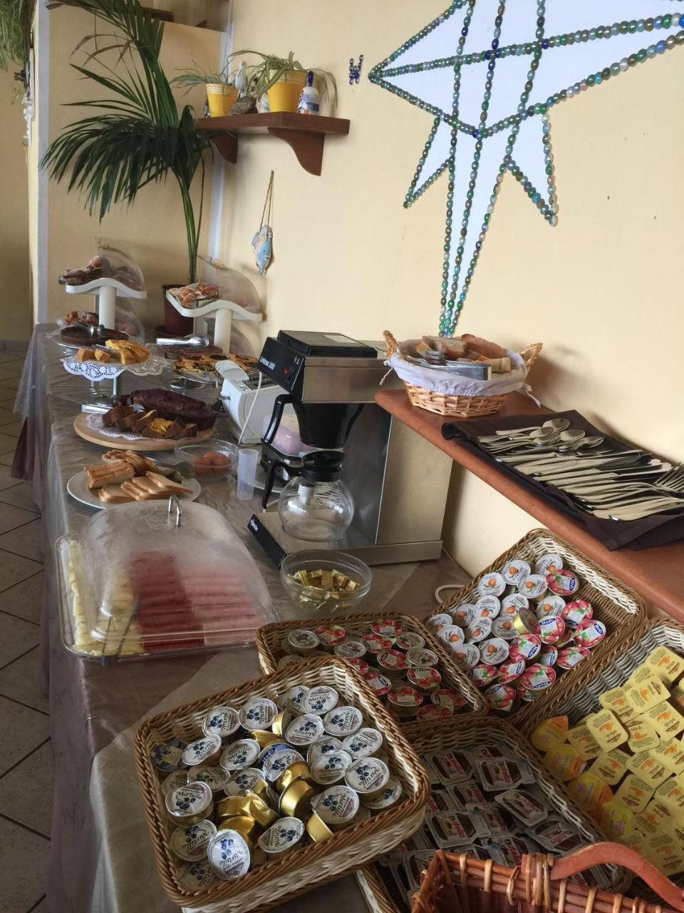 Hotel Ortensia Πόντσα Εξωτερικό φωτογραφία